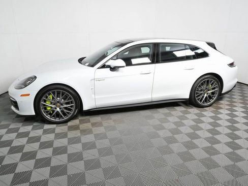 Used 2023 Porsche Panamera 4 w/ Premium Package AWD/4WD image 2