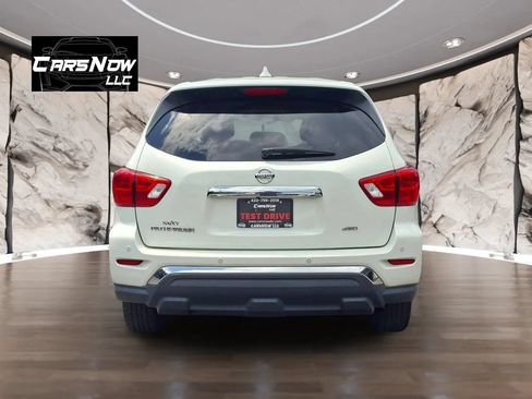 Used 2019 Nissan Pathfinder S AWD/4WD image 5