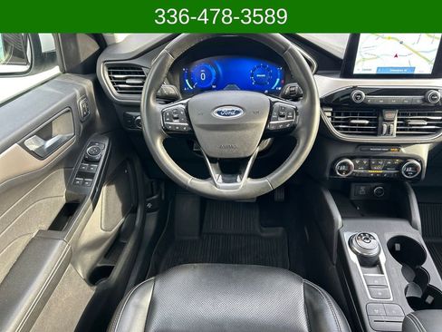 Certified 2021 Ford Escape SEL w/ Technology Package AWD/4WD image 16