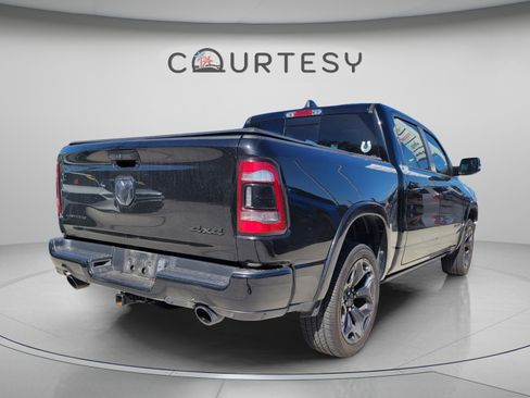 Used 2020 RAM 1500 Limited w/ Black Appearance Package AWD/4WD image 3