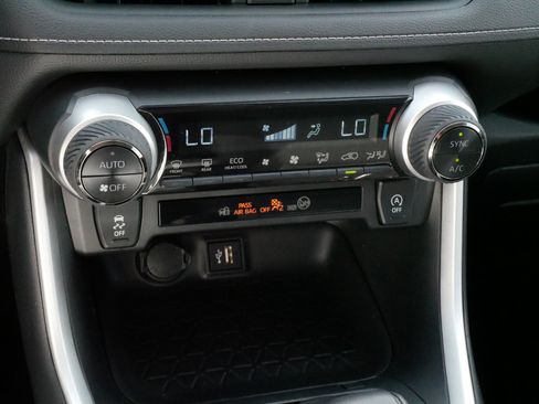 Certified 2025 Toyota RAV4 XLE AWD/4WD image 23