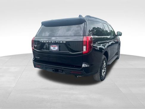 New 2026 Ford Expedition Active RWD image 5