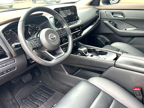 Used 2023 Nissan Rogue SL w/ SL Premium Package image 12