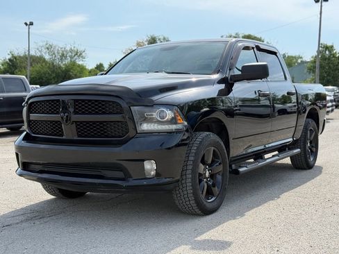 Used 2014 RAM 1500 Express w/ Black Ram 1500 Express Group AWD/4WD image 2