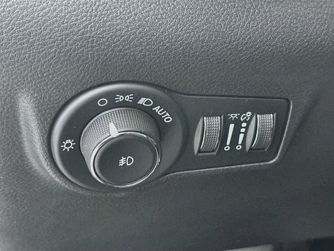 Certified 2023 Jeep Compass Latitude AWD/4WD image 17