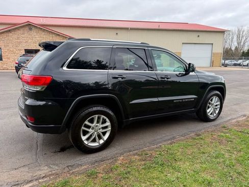 Used 2017 Jeep Grand Cherokee Laredo w/ Quick Order Package 23E image 4