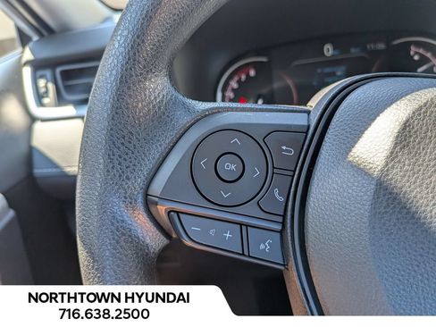 Used 2023 Toyota RAV4 LE AWD/4WD image 21