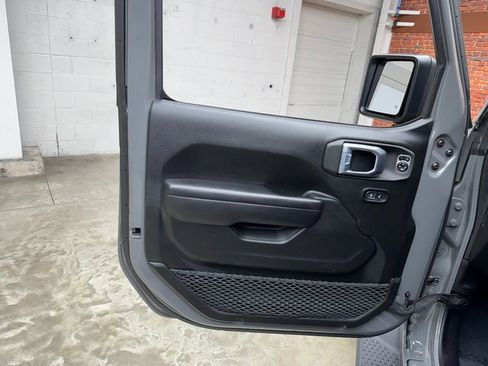 Used 2021 Jeep Wrangler Unlimited Sport image 11