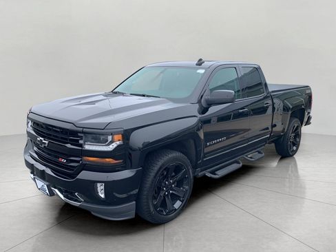 Used 2017 Chevrolet Silverado 1500 LT w/ All Star Edition image 4
