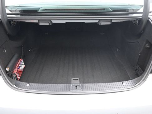 Used 2014 Mercedes-Benz E 250 BlueTEC Sedan image 21