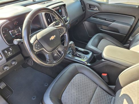 Used 2018 Chevrolet Colorado Z71 image 10