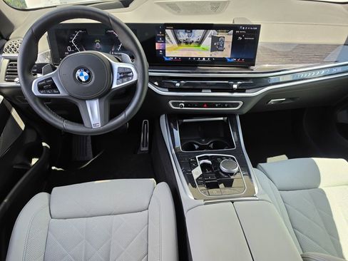 Used 2026 BMW X5 sDrive40i w/ M Sport Package RWD image 17