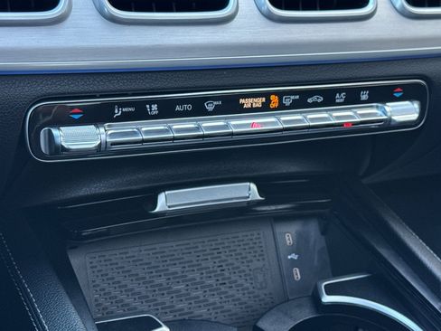 Used 2025 Mercedes-Benz GLE 450e GLE 450e image 21