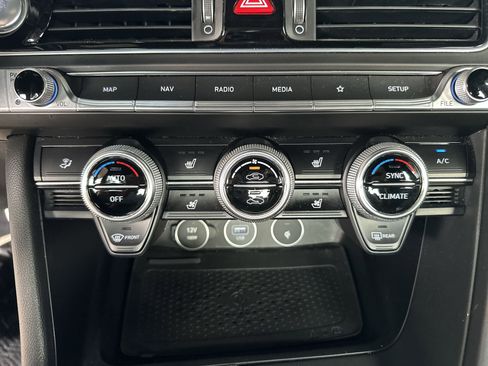 Used 2023 Genesis G70 2.0T w/ Sport Prestige Package image 17