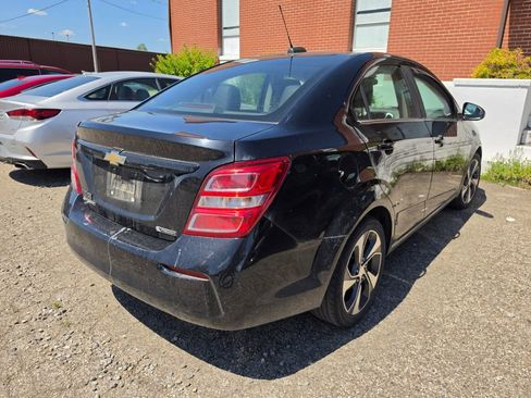 Used 2019 Chevrolet Sonic Premier FWD image 2