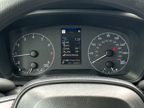 Used 2025 Toyota Corolla LE image 20