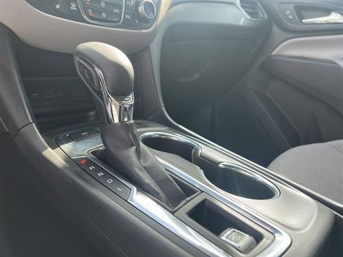 Used 2023 Chevrolet Equinox LT w/ Driver Convenience Package image 49