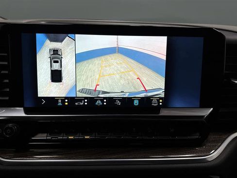 Used 2022 Chevrolet Silverado 1500 LT Trail Boss w/ LT Trail Boss Premium Package image 10