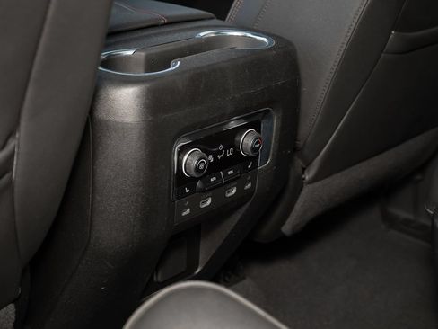Used 2022 Chevrolet Tahoe RST w/ Sport Performance Package AWD/4WD image 45