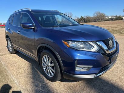 Used 2018 Nissan Rogue SV