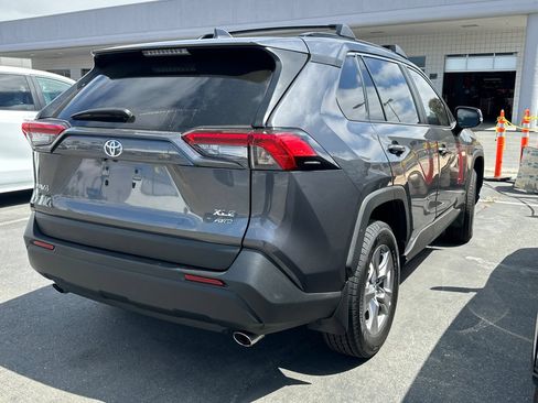 Used 2023 Toyota RAV4 XLE AWD/4WD image 5