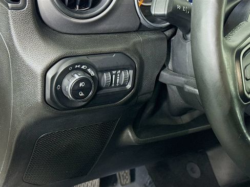 Used 2021 Jeep Gladiator Sport AWD/4WD image 18