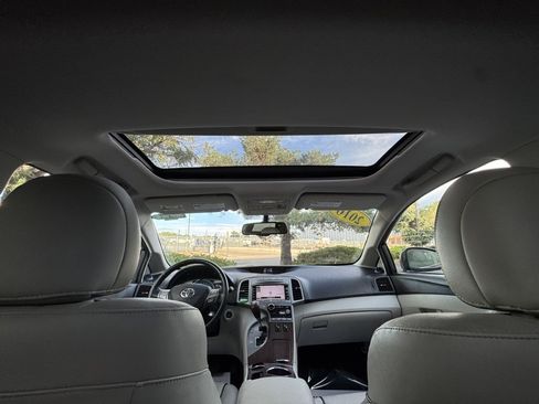 Used 2010 Toyota Venza image 23