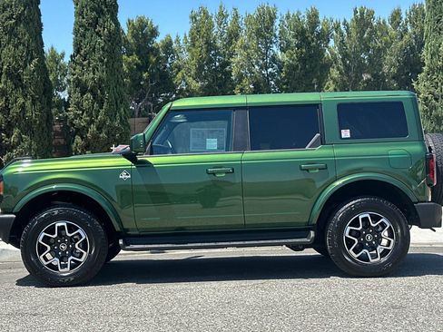 Used 2025 Ford Bronco Outer Banks AWD/4WD image 7