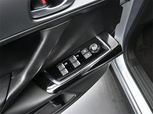 Certified 2023 MAZDA CX-9 Touring image 18