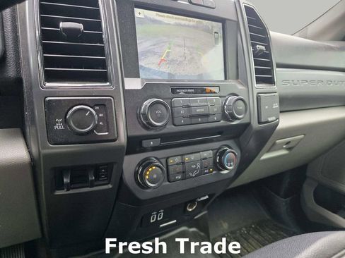 Used 2018 Ford F250 XLT w/ XLT Premium Package image 15