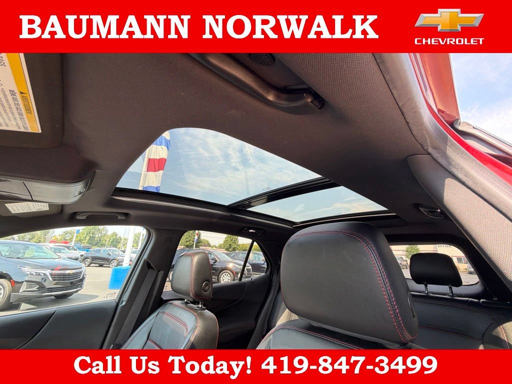 Used 2023 Chevrolet Equinox RS w/ RS Leather Package AWD/4WD image 16