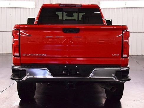 Used 2024 Chevrolet Silverado 2500 LTZ w/ LTZ Convenience Package image 6