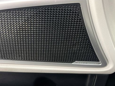 Used 2021 Kia Telluride EX w/ EX Premium Package FWD image 19