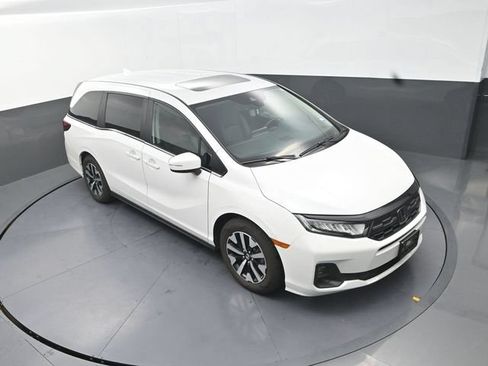Used 2025 Honda Odyssey EX-L image 21