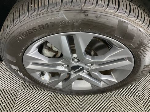 Used 2023 Kia Seltos LX image 9