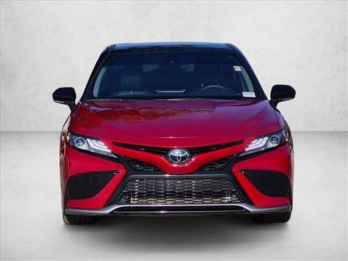 Used 2022 Toyota Camry XSE FWD image 2