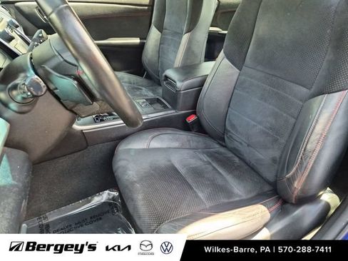 Used 2016 Toyota Camry XSE w/ Moonroof Package FWD image 12