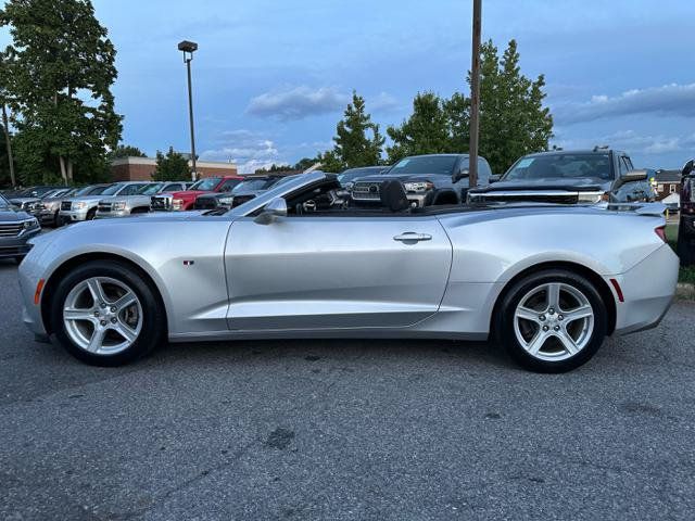 Used 2017 Chevrolet Camaro LT RWD image 8