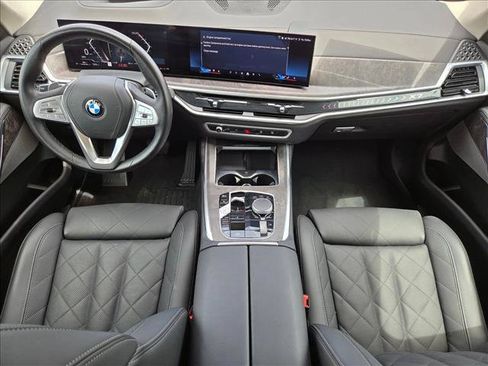 Used 2026 BMW X7 xDrive40i AWD/4WD image 18