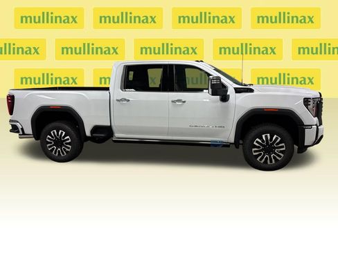 New 2026 GMC Sierra 2500 Denali Ultimate AWD/4WD image 19