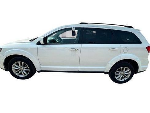Used 2015 Dodge Journey SXT w/ Flexible Seating Group AWD/4WD image 2
