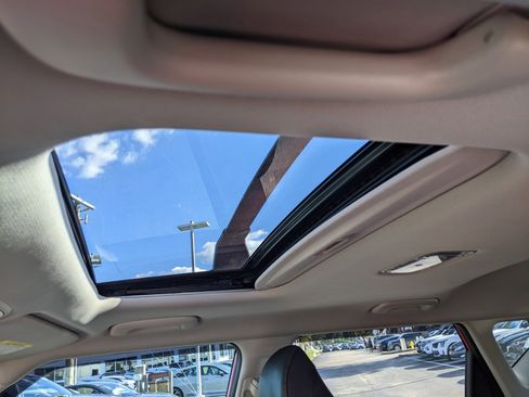 Certified 2025 Kia Soul GT-Line image 28