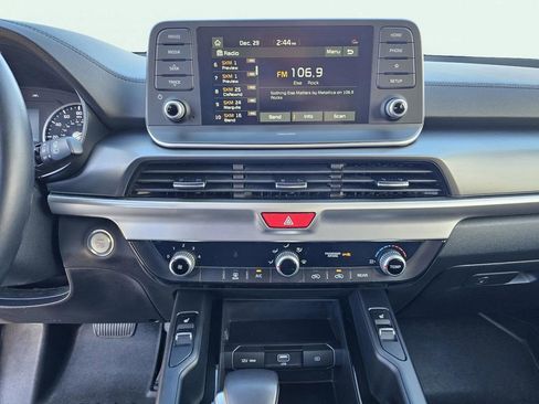 Used 2021 Kia Telluride S image 25