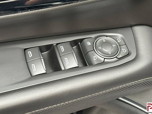 Certified 2025 Chevrolet Tahoe Premier AWD/4WD image 12