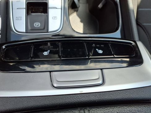 Used 2023 Hyundai Santa Cruz SEL Premium image 18