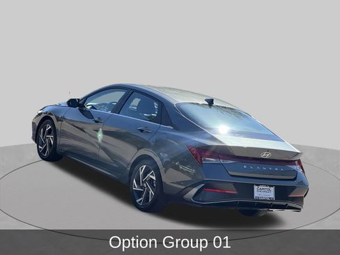Used 2025 Hyundai Elantra SEL FWD image 3