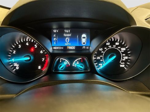 Used 2018 Ford Escape SE w/ SE Sport Appearance Package image 13