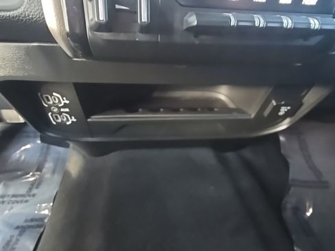 Used 2024 RAM 2500 Laramie image 26