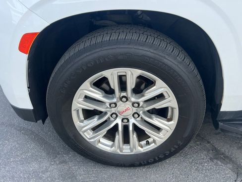 Used 2021 GMC Yukon XL SLT AWD/4WD image 12