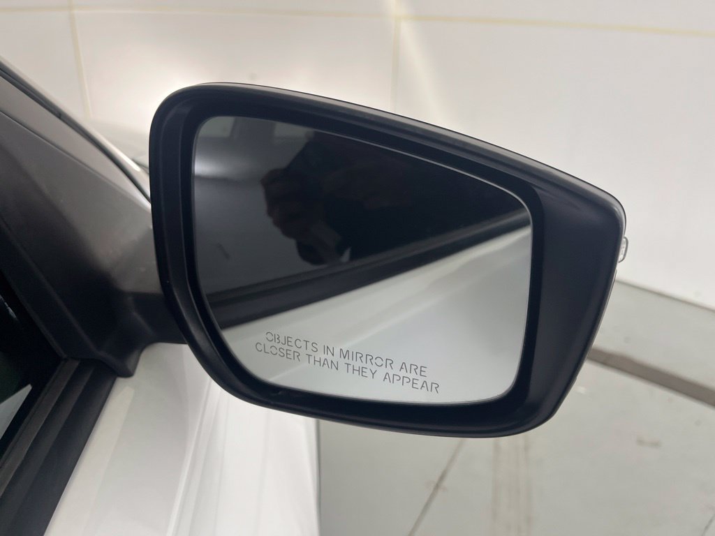 Used 2024 Nissan Kicks SR FWD image 48